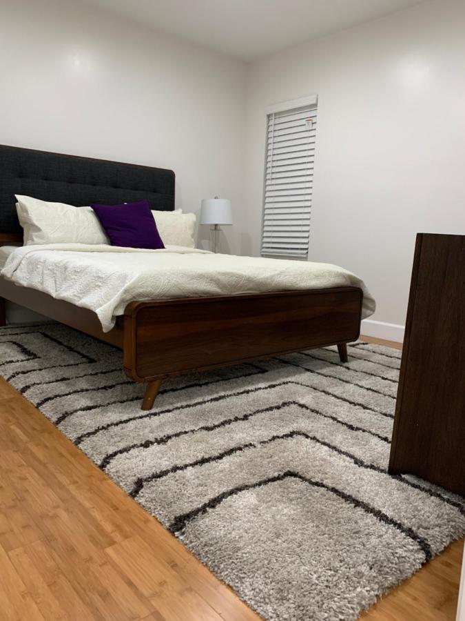Gated Contemporary 3 Bedroom - 2 Bathroom Home In South La Plus Parking Los Angeles Exterior foto